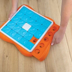 Nina Ottosson Challenge Slider -KONG Verkoopwinkel nina ottosson challenge slider 179617 2000 none